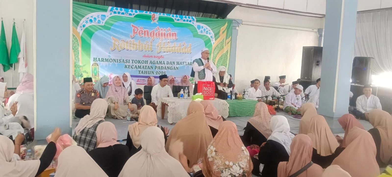 RUTININAN DZIKIR PENGAOSAN ROTIBUL HADDAD DALAM RANGKA HARMONISASI TOKOH AGAMA DAN MASYARAKAT KECAMATAN PADANGAN TAHUN 2026 (2)