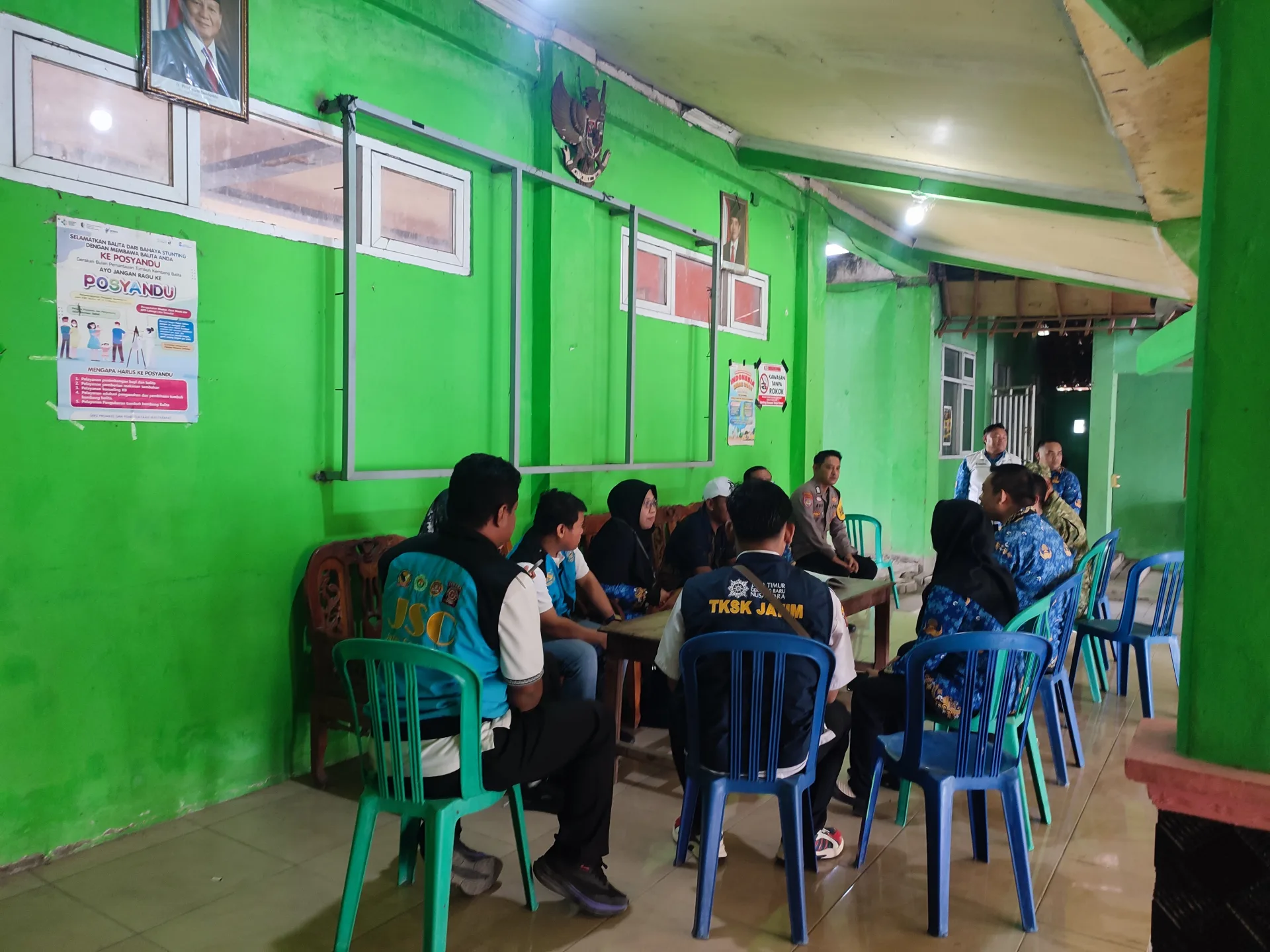 PELEPASAN PASUNG/ EVAKUASI ODGJ  2 WARGA DESA NGASINAN GUNA MENDAPAT PERAWATAN DI RSUD PROF.DR. MOESTOPO (2)