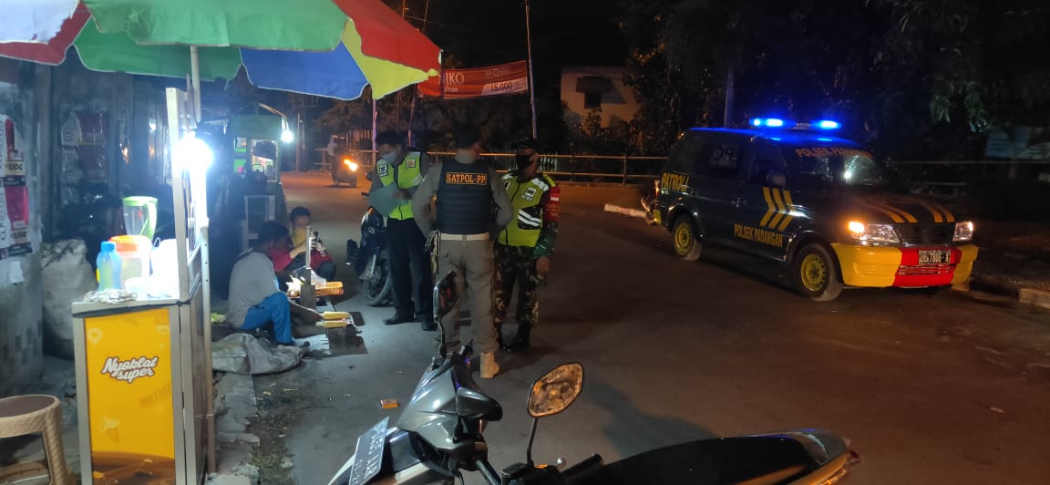 GIAT PATROLI MENGHIMBAU PENGGUNAAN MASKER